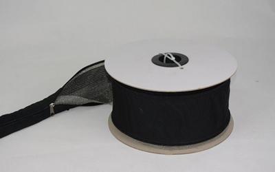Gaine tressée de protection électromagnétique avec fermeture éclair