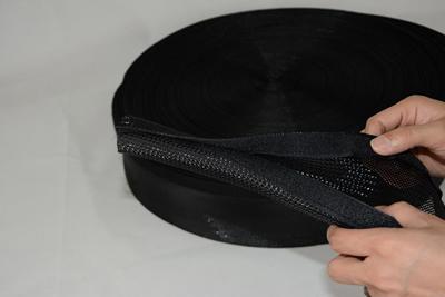 Gaine tressée en PET (refermable avec crochets et boucles)